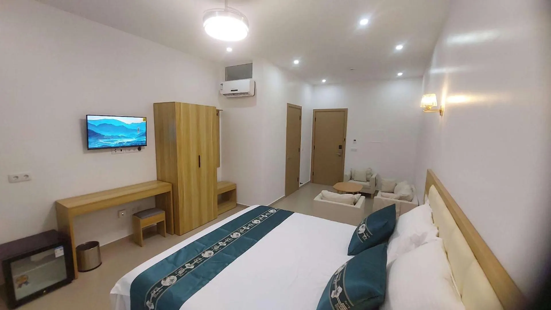 Lily Holiday Hotel 明德卢