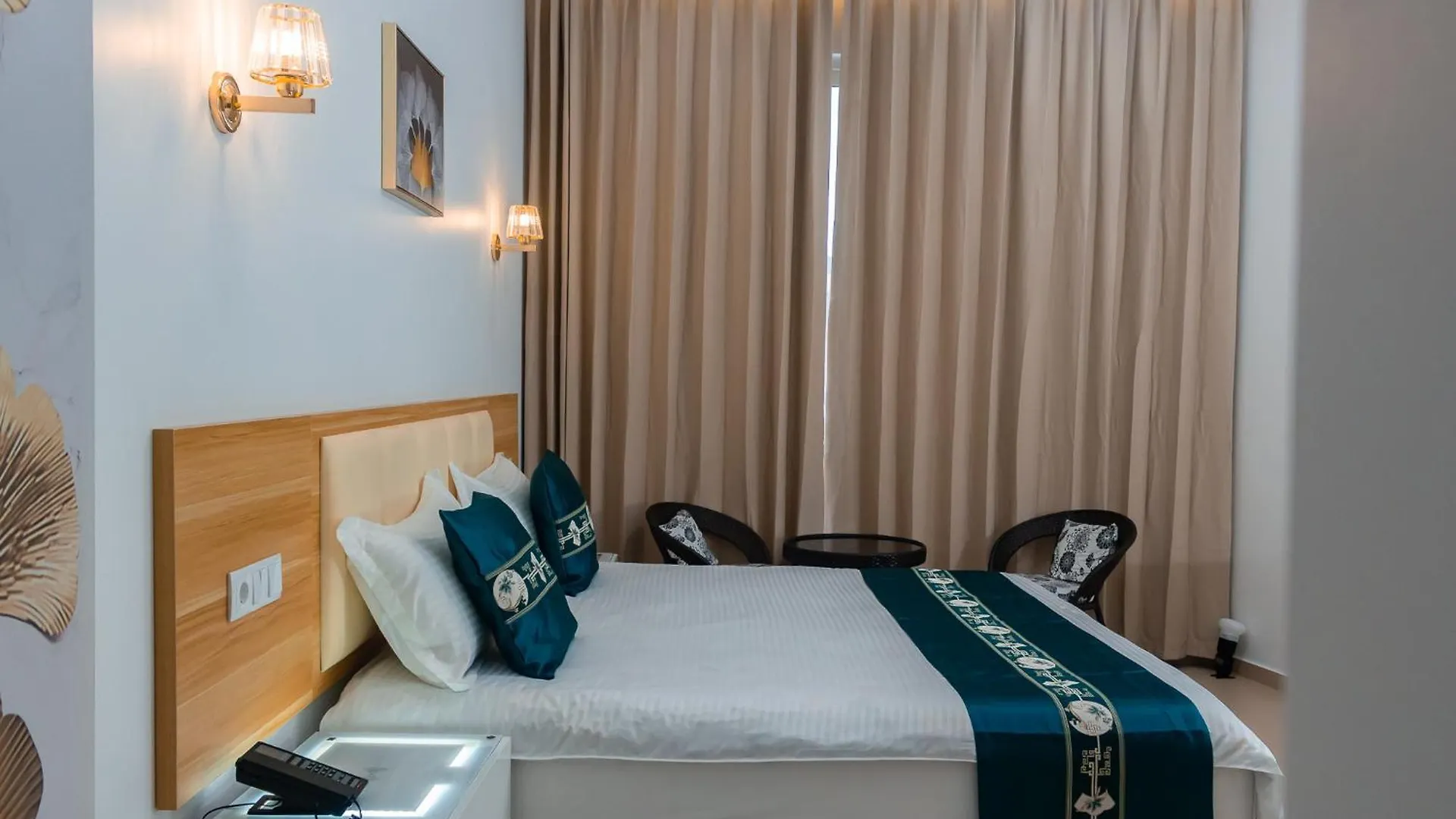 Lily Holiday Hotel 明德卢
