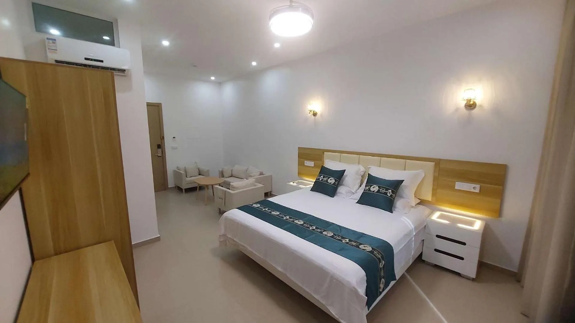 Lily Holiday Hotel 明德卢