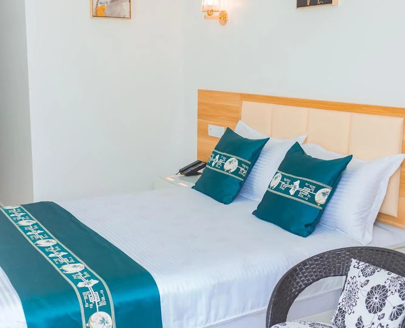 Lily Holiday Hotel 明德卢